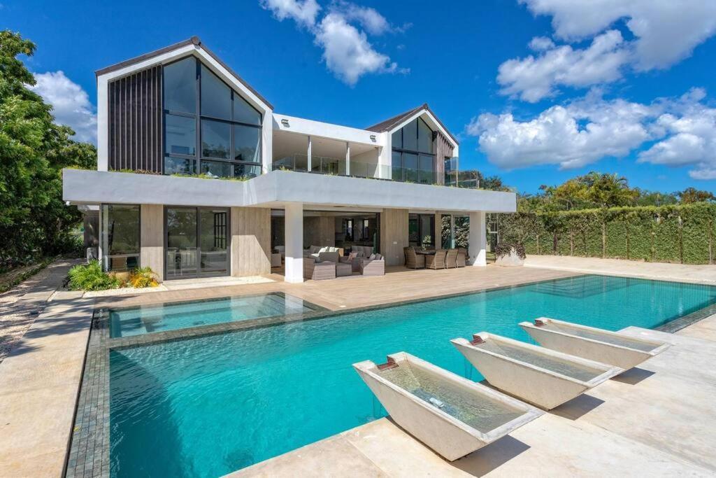 Villa Polos, Prestigious Haven In Casa De Campo La Romana Exterior photo